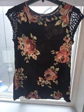 Loveappella Black Floral Tank with Lace Cap Sleeves